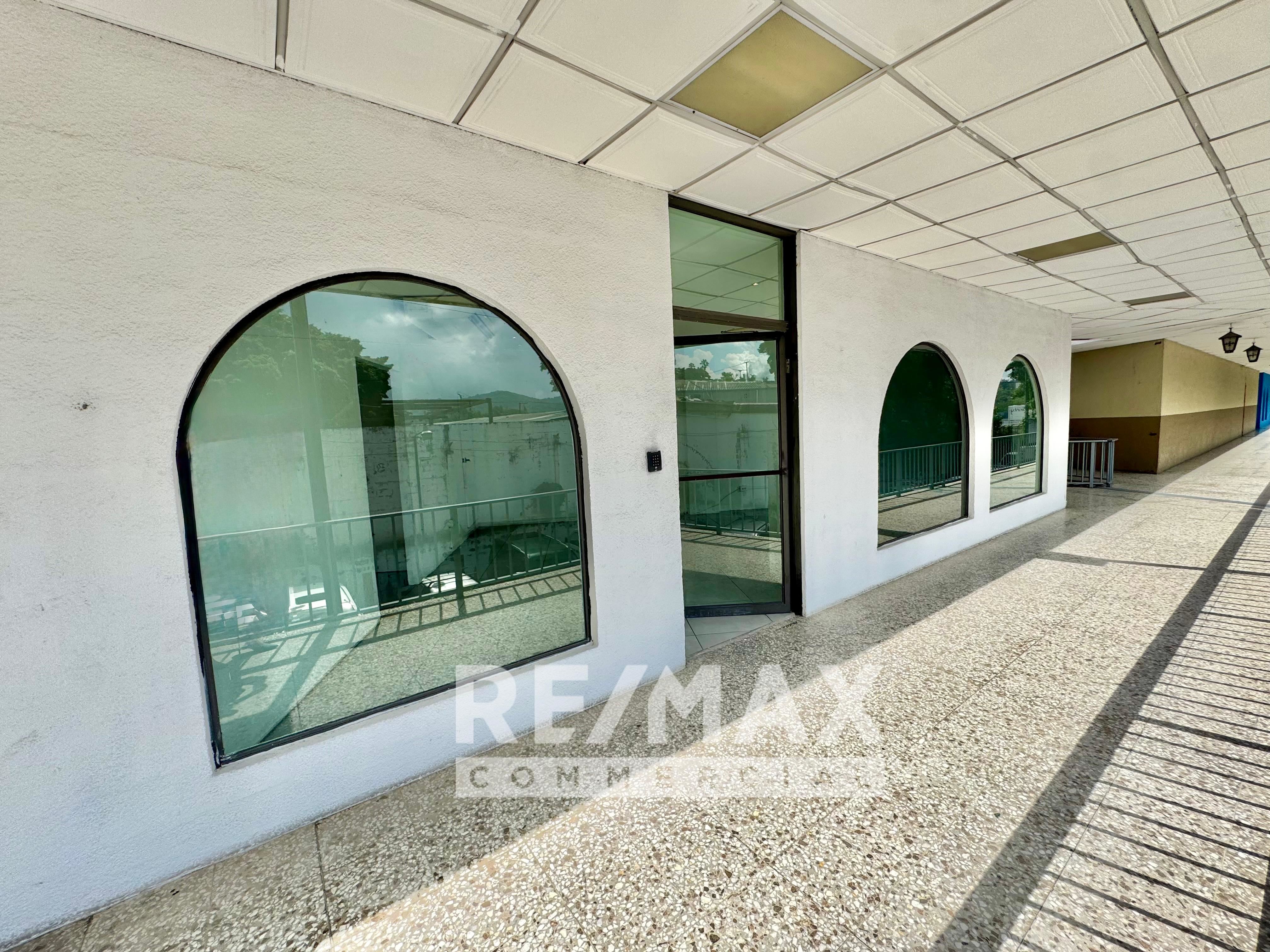 COMMERCIAL SPACE FOR RENT, FERIA ROSA SHOPPING CENTER